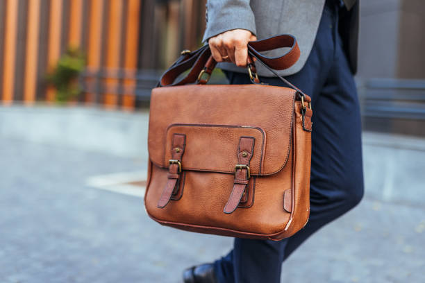 Ultimate Overnight Bag Guide: Pack Like A Pro!